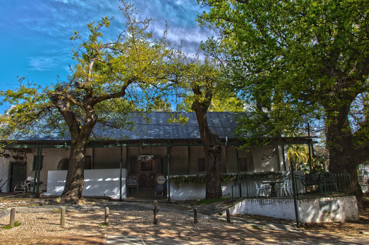 Muratie Wine Estate Стелленбос Экстерьер фото